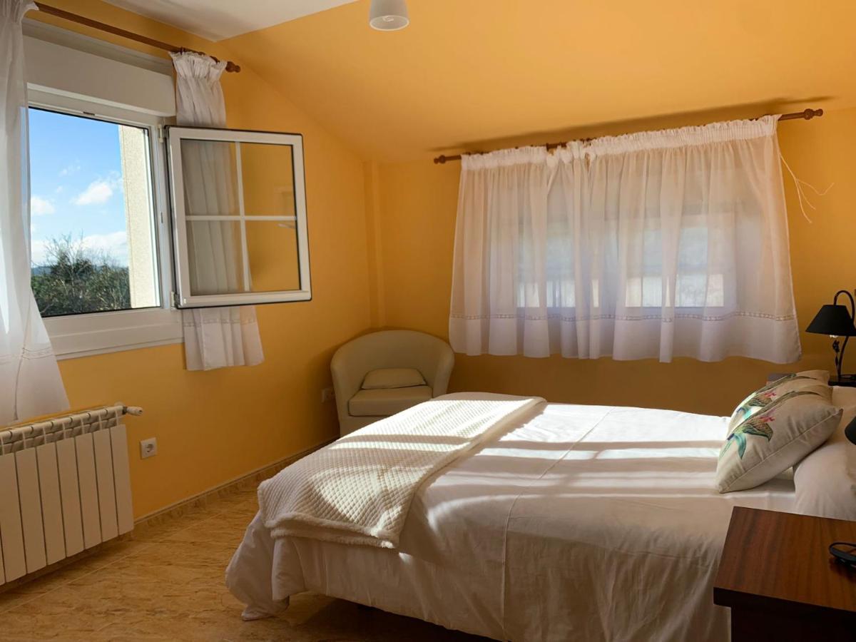 Apartamentos Turisticos San Breixo Карбальо Екстериор снимка
